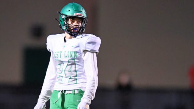 b.Jordy-Tawa.2.a.West-Linn.Jesuit.football.Week-1.Leon-Neuschwander.7